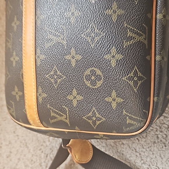 Louis Vuitton Reporter PM Vintage Excellent preloved condition clean!!! - Picture 8 of 16